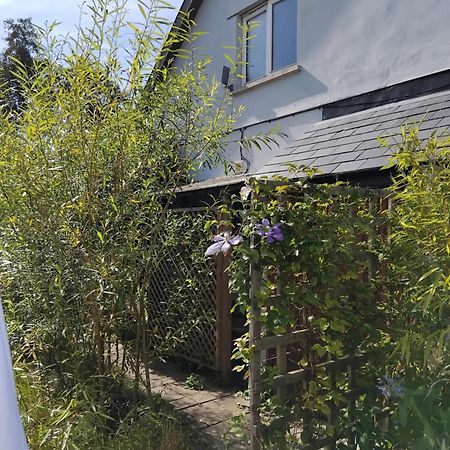 Post Office Row Apartment And Garden クリックホーウェル エクステリア 写真