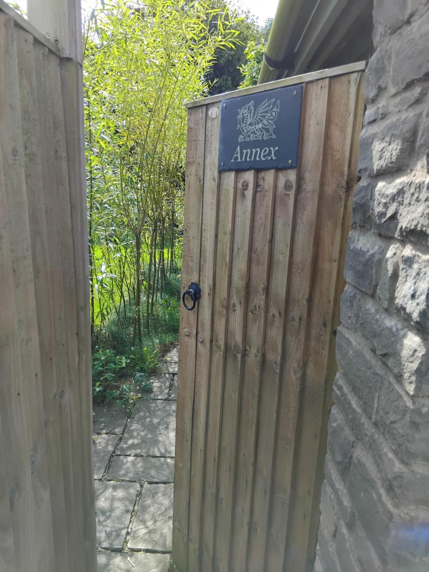 Post Office Row Apartment And Garden クリックホーウェル エクステリア 写真
